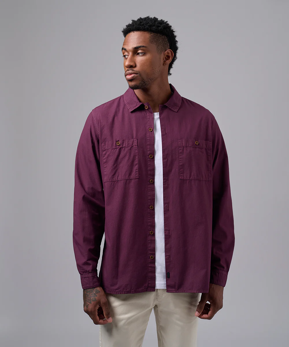 CAMISA MANGA LARGA TAFETA DOBLE BOLSILLO CLASSIC FIT GUINDA OI25