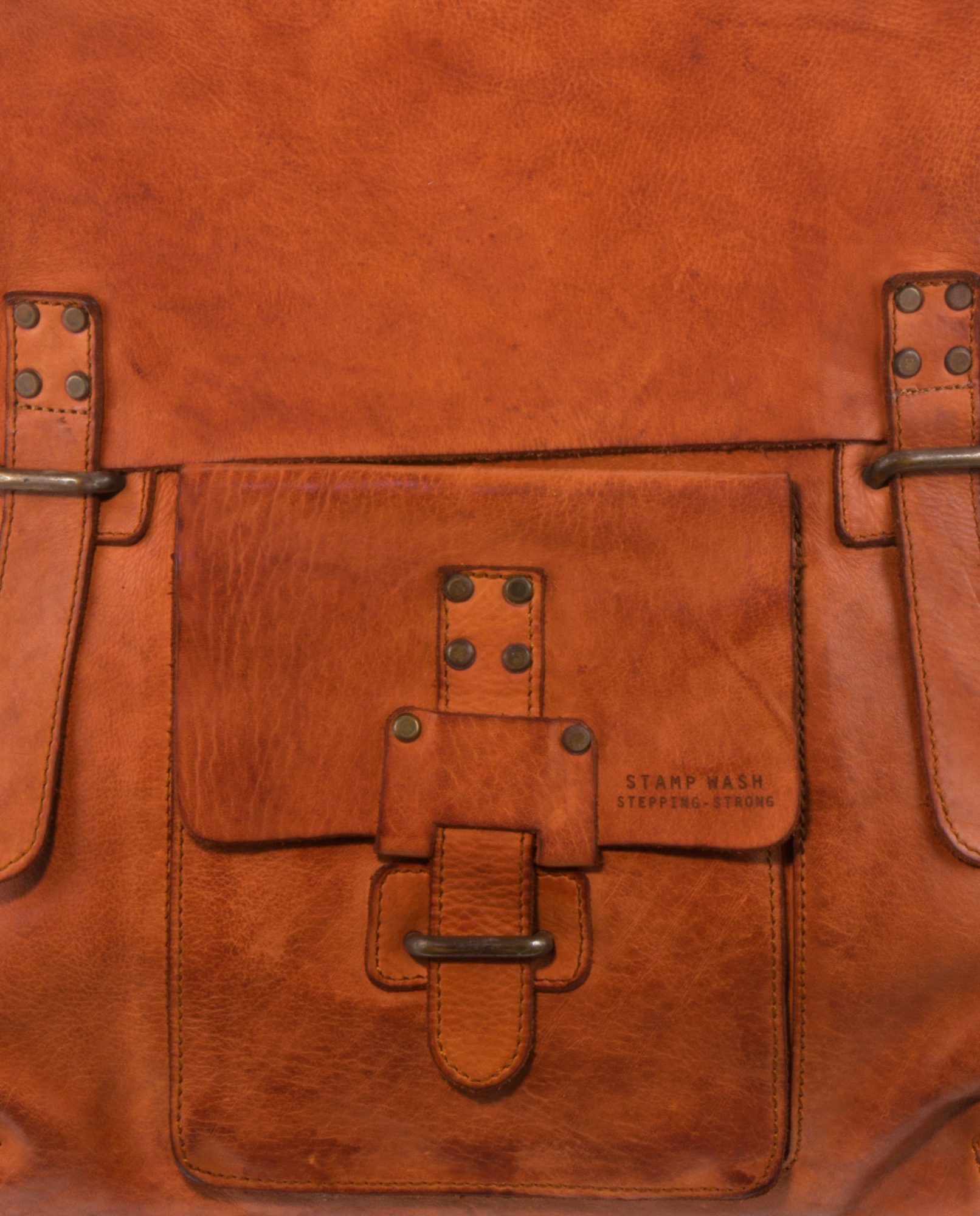 Portadocumentos en piel lavada Atlas ST102 convertible en mochila antirrobo